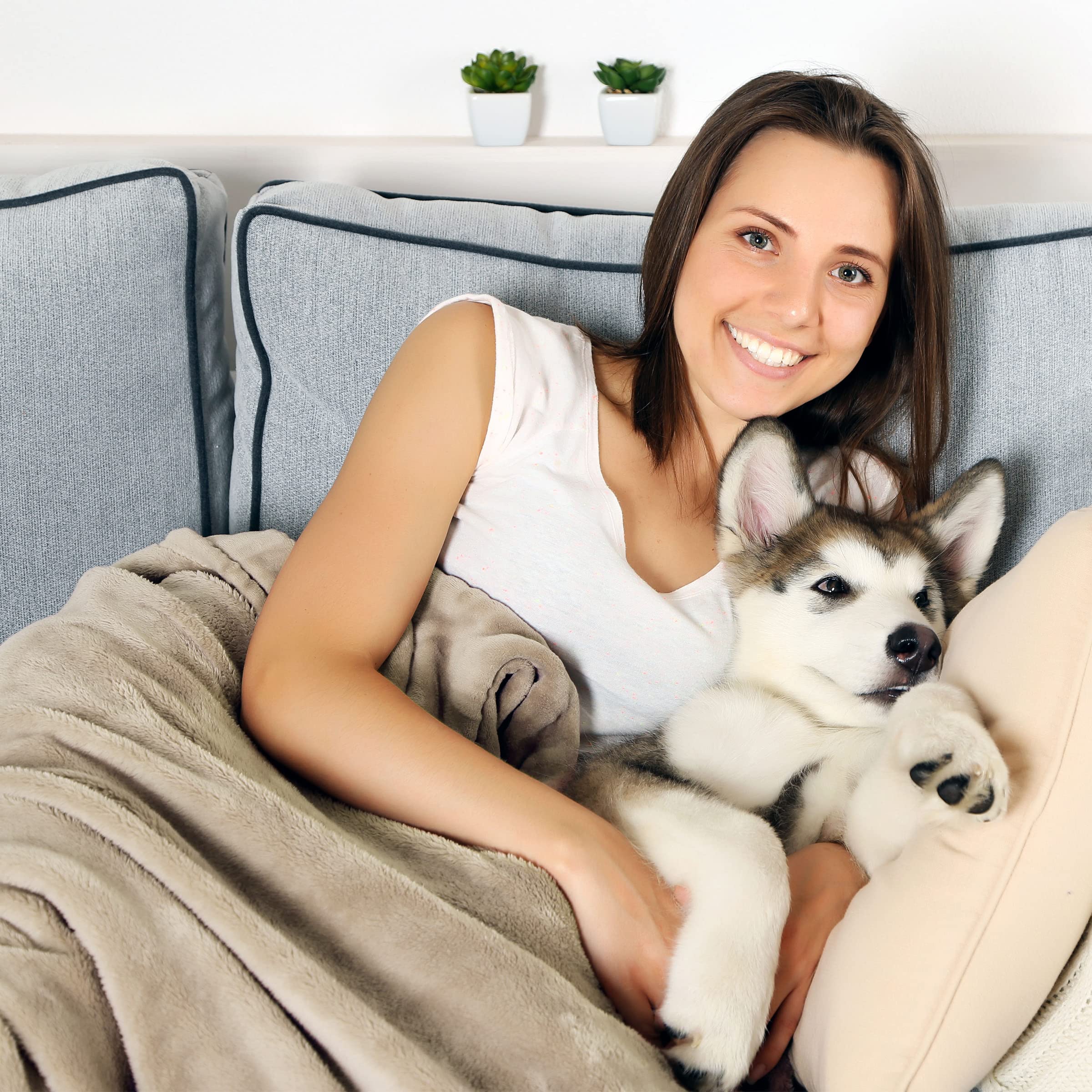 Amazon.com : Waterproof Blanket for Dogs and Cats - Reversible